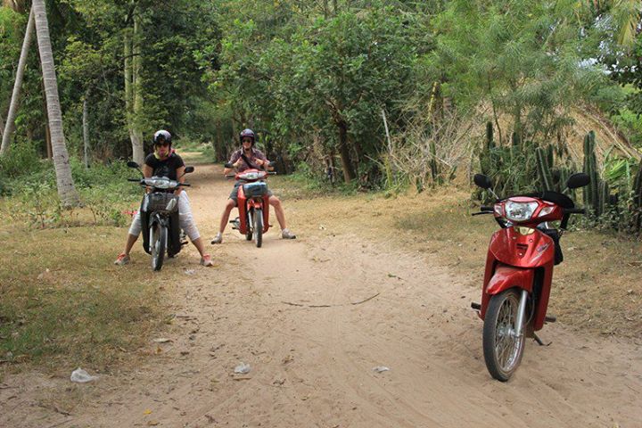 SIEM REAP EXCURSION BY SCOOTER 125CC